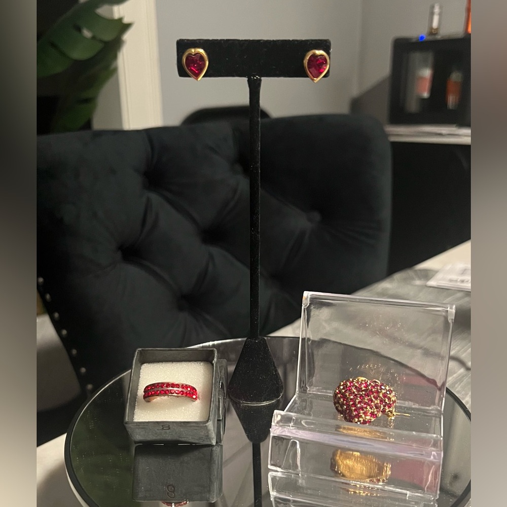 RED JEWELRY BUNDLE EUC